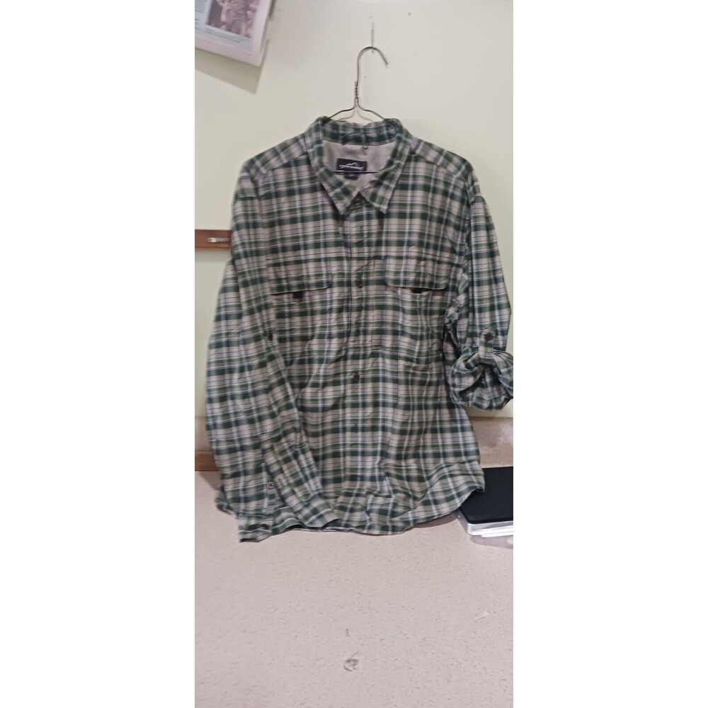 Eddie Bauer Men Size XL Green Plaid Long Sleeve Button Down Vented Roll Tab Hike